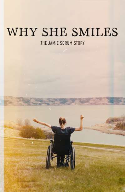 چرا او لبخند می زند